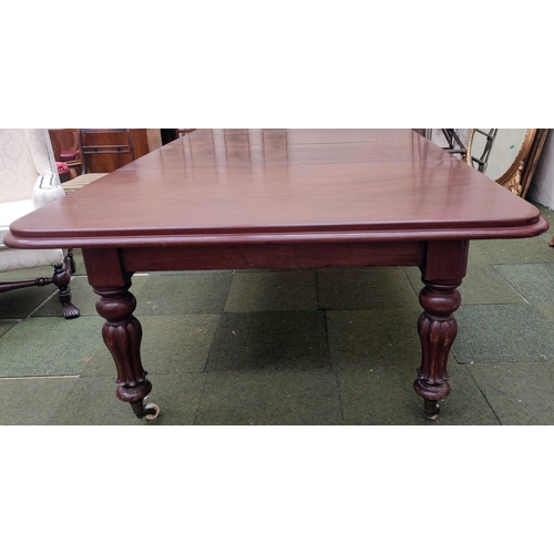 460 - Victorian Dining Table with 4 Extra Leaves and Additional Centre Leg - C. 400cm L x 140cm W (With Al... 