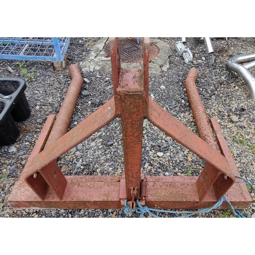 28 - Round Bale Lifter