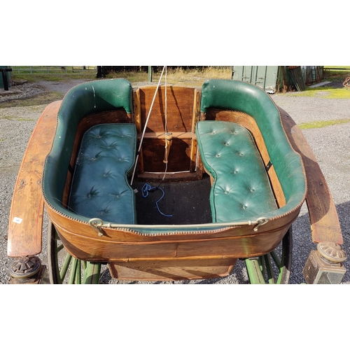 100 - Horse Drawn Tub Trap Complete With Lanterns