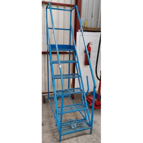 47 - Mobile Ladder Platform - 6 Step