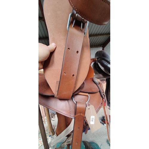 213 - Western Leather Horse Show Saddle