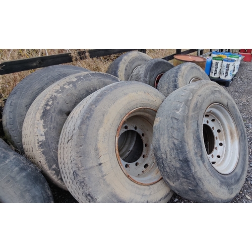 273 - 7 x 10 Stud Truck Wheels