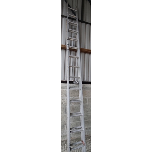 290 - Aluminium Extension Ladder