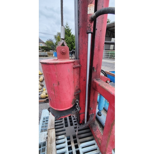 299 - Malone Hydraulic Post Driver with Side Tilt