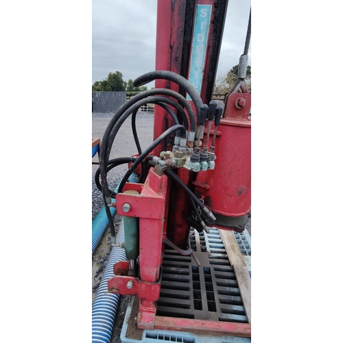 299 - Malone Hydraulic Post Driver with Side Tilt