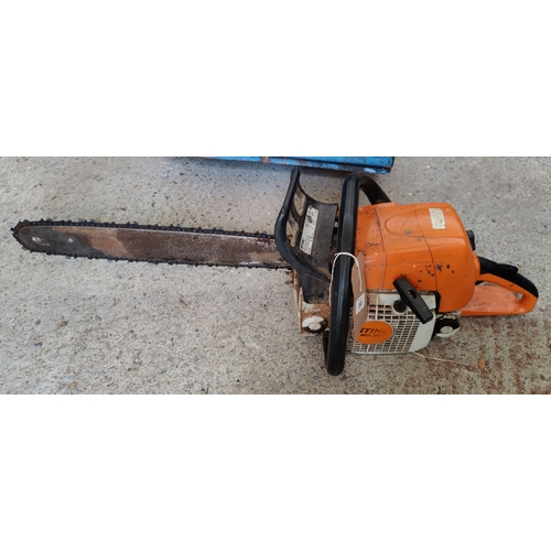 245 - Chainsaw - Stihl MS290 - 20 inch bar