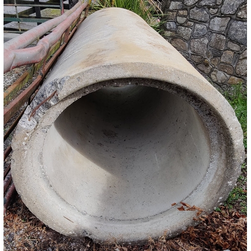 325 - Concrete Drainage Pipe - C. 3 Foot Inner Diameter x 8 Foot L