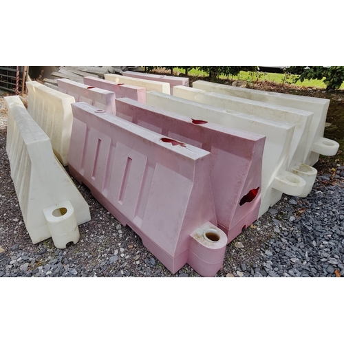 327 - 11 Plastic Freestanding Barriers