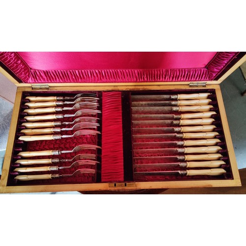 555A - 2 Cases of Cutlery