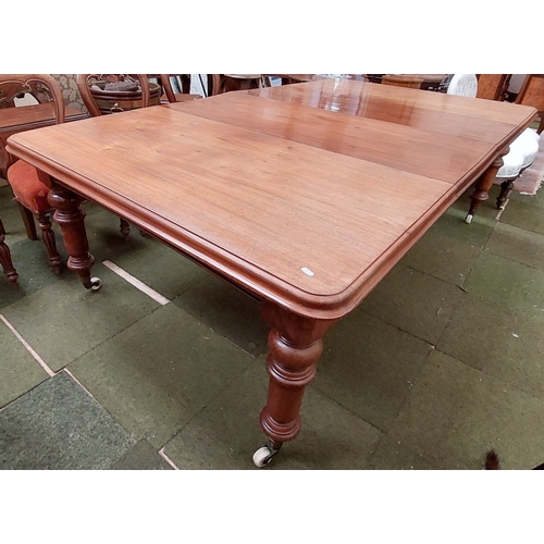 442 - Victorian Mahogany Dining Table on Porcelain Castors with 2 Extra Leaves - C. 240cm Length Fully Ext... 