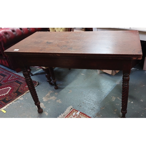 124 - Georgian Mahogany Turnover Leaf Tea Table on Twisted Spooled Legs - C. 107cm W x 53cm D x75cm H