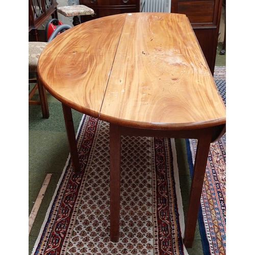 431 - Georgian Mahogany Hunt Table (5 and a half foot) - C. 172cm W x 46cm D x 74cm H