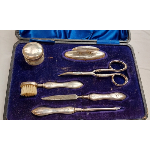 567 - Birmingham Silver Manacure Set 1935