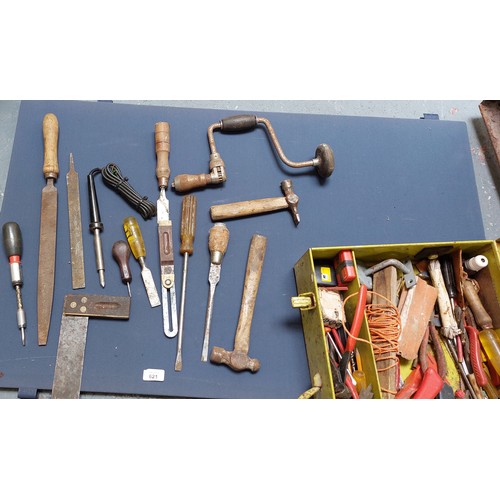 621 - Metal Case of Misc Tools