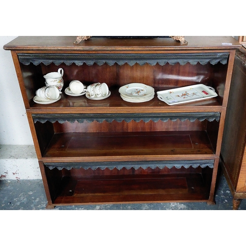 291 - Mahogany 3 Shelf Floor Bookcase - C. 92cm W x 25cm D x 89cm H