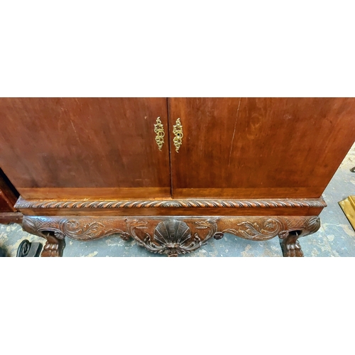 229 - 19th Century Mahogany Carved 2 Door Cabinet with Rope Edging on Claw Feet - C. 120cm W x 63cm D x 10... 