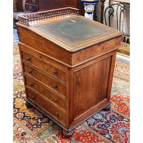 268 - Rosewood Sliding Top Davenport with Gilt Tooled Leather Slope and 4 Drawers to one Side. - C. 59cm W... 