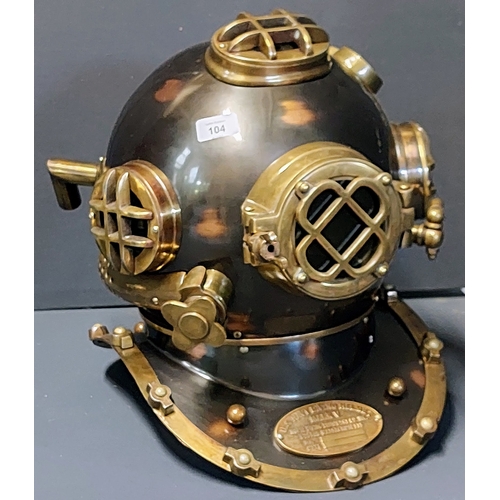 104 - Divers Helmet