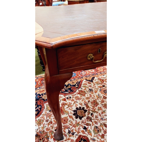 564 - Mahogany Cross-Banded Leather Top Partners Desk with 3 Drawers a Side on Cabriole Legs - C. 142cm W ... 