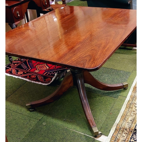 581 - Mahogany Breakfast Tip-Up Table on a Splayed Pod Base with Brass Castors - C. 108cm x 88cm x 73cm H