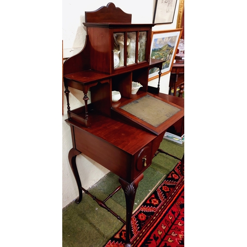 607 - Neat Mahogany Kneehole Writing Desk with 2 Drawers Over a Fine Turned Stretcher Base - C. 84cm W x 5... 