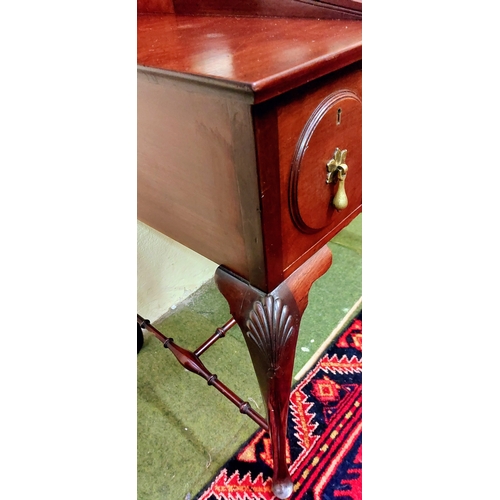 607 - Neat Mahogany Kneehole Writing Desk with 2 Drawers Over a Fine Turned Stretcher Base - C. 84cm W x 5... 