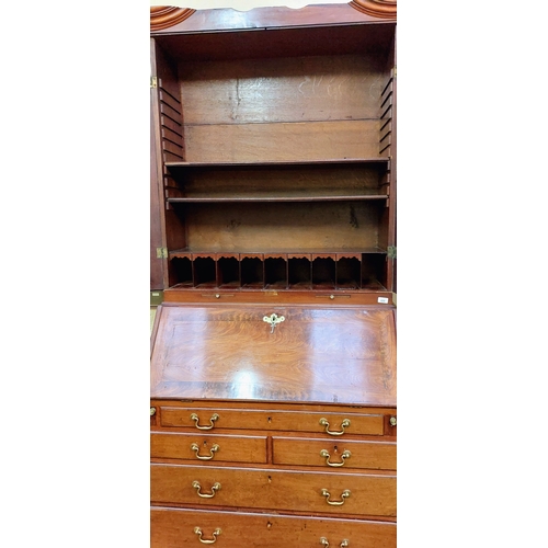 609 - Georgian Fitted Mahogany Writing Bureau, 5 Drawers with Brass Handles and a Neat Pair of Pull Out Ca... 