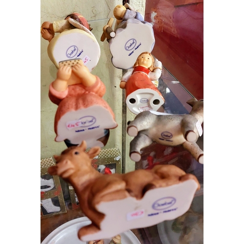 649 - 6 x Goebel Nativity Figures (with boxes)