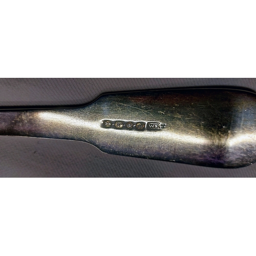 680 - A Heavy Silver George IV Serving Spoon, London 1825. Shell Pattern, Crested by W. Eaton