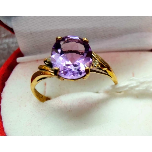 645 - 9 Ct Gold Amethyst & Diamond Ring - Size O 1/2 (17.5mm)