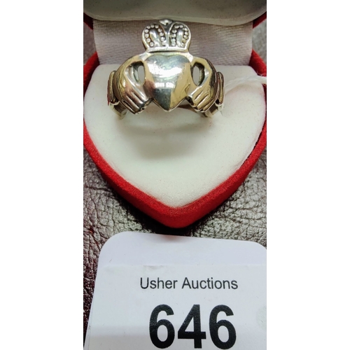 646 - Solid Silver Heavy Claddagh Ring - Size V (20.3mm)