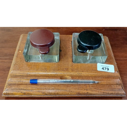 479 - Desktop Inkwell Stand