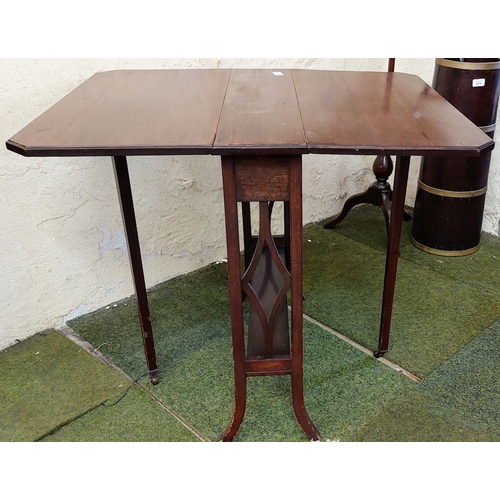 617 - Mahogany Sutherland Drop Leaf Table - C. 69cm W x69xm H