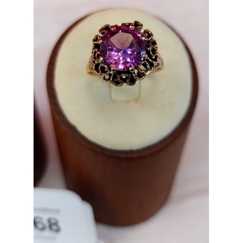 768 - Gents 9 ct Gold Signet Ring - Size T & Ladies 9 ct Gold Pink Sapphire Type Stone Ring - Size R