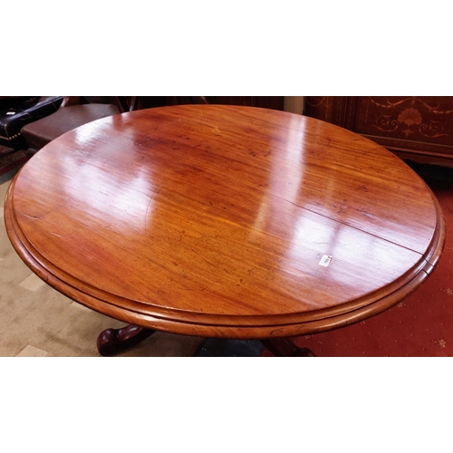 789 - Victorian Mahogany Oval Breakfast Table on Splayed Pod - C. 131cm W x 111cm D x 71cm H