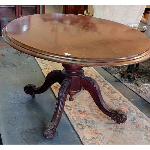 848 - Oval Mahogany Breakfast Table on Splayed 4 Leg Carved Pod Base on Castors - C. 150cm x 115cm x 78cm ... 