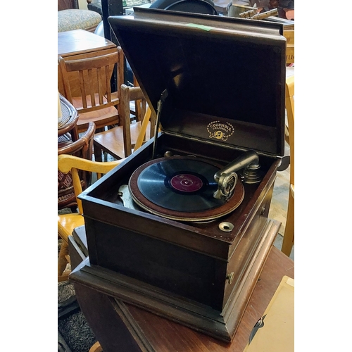 867 - Columbia Grafonola Gramophone