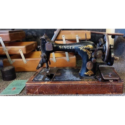 920 - Vintage Sewing Box & Cased Singer Sewing Machine