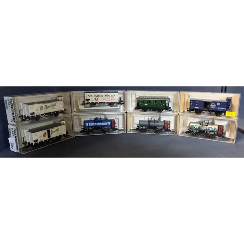 927 - Lot of 8 Fleischmann Cased Wagons / Carriages - 5357, 5357, 5359, 5440, 5051, 5435, 5436, 5347