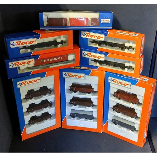 945 - 8 Boxed Rocco HO Wagons / Carriage and Carriage Sets - 46110, 46110, 46588, 46110, 44097 (3 carriage... 