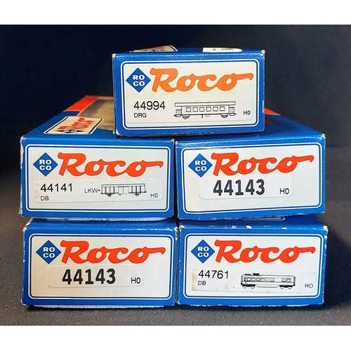 946 - 5 Boxed Roco HO Wagons / Carriage Sets - 44944, 44143, 44143, 44761, 44141