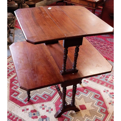 357 - Mahogany 2-Tier Butlers Sutherland Table - C. 61cm W x 75cm H