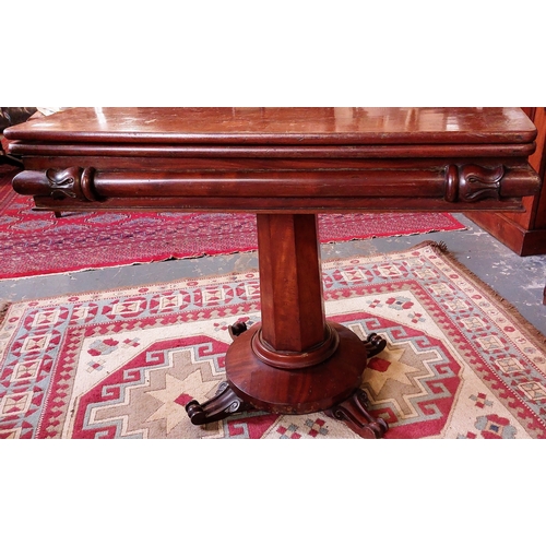 366 - 19th Century Mahogany Turn Over Leaf Breakfast Table on Pod Base - C. 96cm W x 48cm D x 72cm H