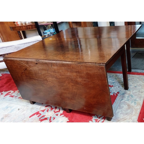 449 - Fine Mahogany Georgian Drop Leaf Table with Gate Leg - C. 137cm W x 75cm D x 75cm H (Each Drop Leaf ... 