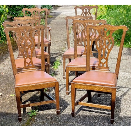 976 - Set of 8 Dining Chairs - 2 Carvers and 6 Chairs