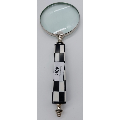 486 - Chequered Handle Magnifying Glass