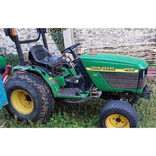 525 - John Deere 4100 Compact Tractor with Turf Tyres