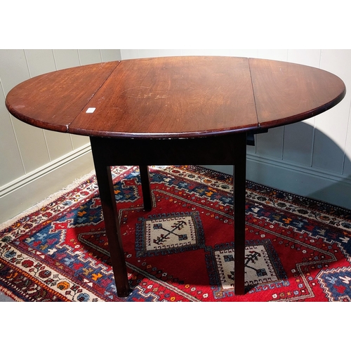 79 - Georgian Mahogany Oval Drop Leaf Table with Drawer to One End - C. 82cm W