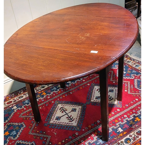 79 - Georgian Mahogany Oval Drop Leaf Table with Drawer to One End - C. 82cm W