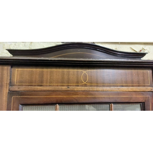 666 - Edwardian Inlaid Mahogany Bow Front Display Cabinet - C. 90cm W x 29cm D x 172cm H